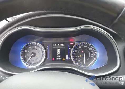 2015 Chrysler 200 Limited z USA, uszkodzony, nr VIN 1C3CCCAB3FN759618